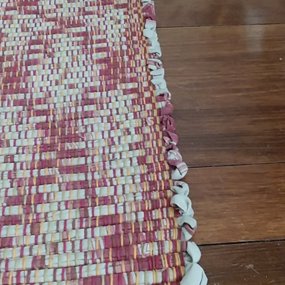 Beautiful Hand Loomed Area Rug - Picture 3 of 5